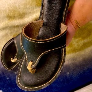 Size 8 Leather sandals
